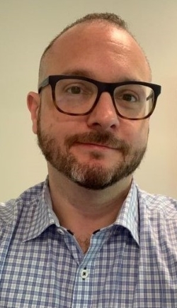 Dr Dan Hubik